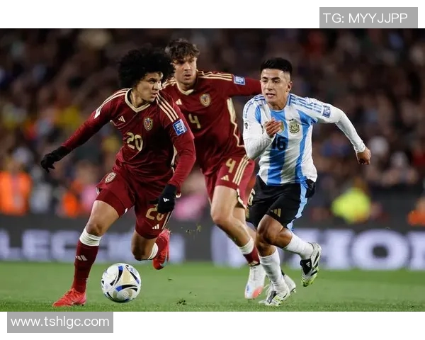 足球世界杯球队赛前热身训练与战术演练分析及其对比赛表现的影响 足球世界杯球队赛前热身训练与战术演练分析及其对比赛表现的影响