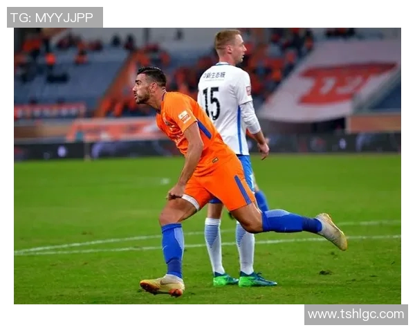 足球比赛中多人传跑配合与单点突破效率的对比与分析 足球比赛中多人传跑配合与单点突破效率的对比与分析